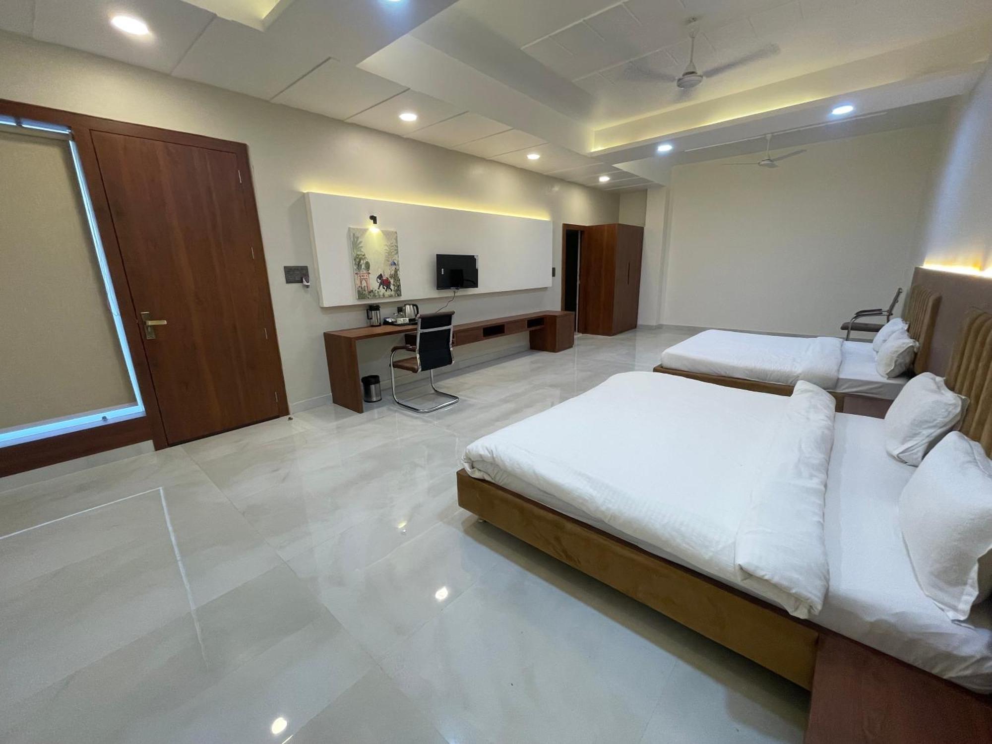 The Kedar Resort 马图拉 外观 照片
